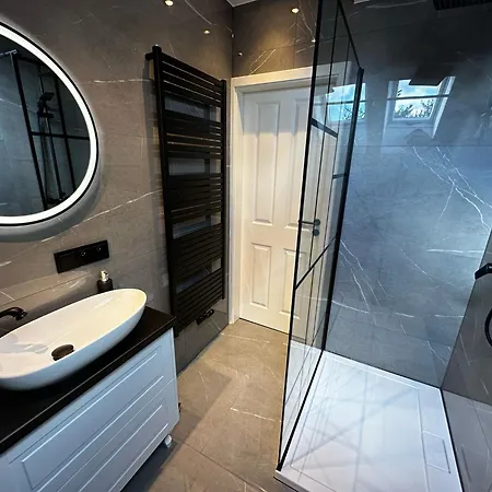 Kokolinko- Dom Caloroczny Na Mazurach Swietajno (Szczytno)