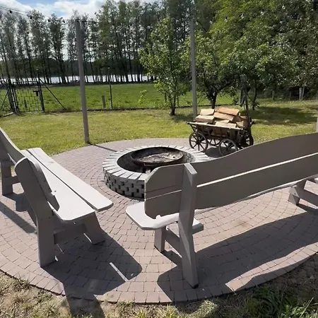 Kokolinko- Dom Caloroczny Na Mazurach 펜션